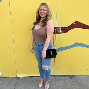 Meet your Posher, Holly